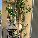 F2 Climatise Centre St Raphael Plages 900 M Et Gare * Сен-Рафаель