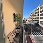 F2 Climatise Centre St Raphael Plages 900 M Et Gare Apartman